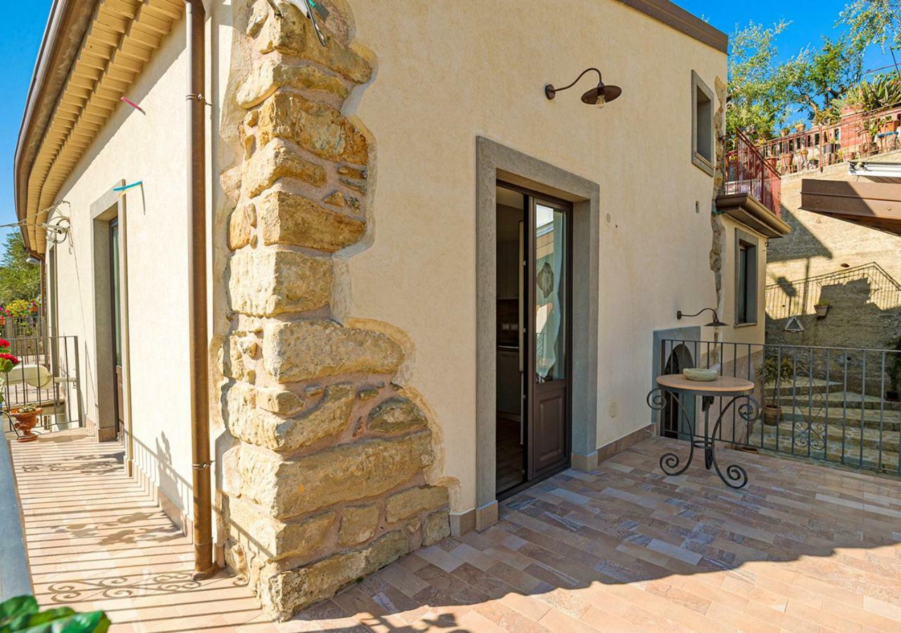 B&B Loreto Sant'Angelo di Brolo Exterior photo